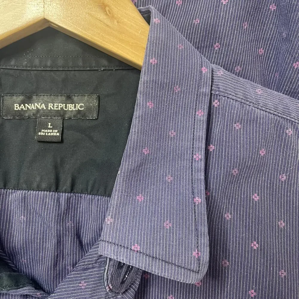 BANANA REPUBLIC Navy Button Down